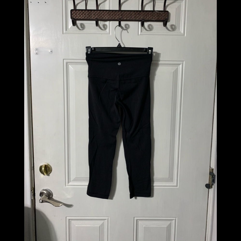 Lululemon leggings.